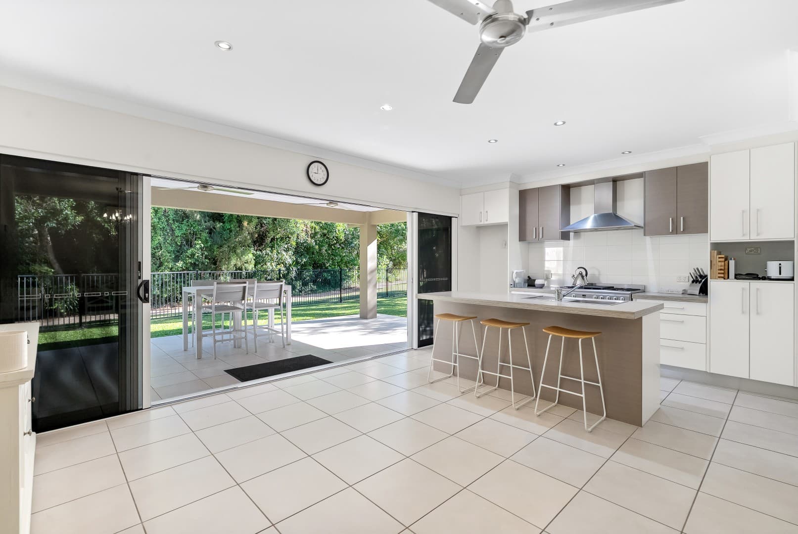 11 Charnley Avenue, Bentley Park, photo 6