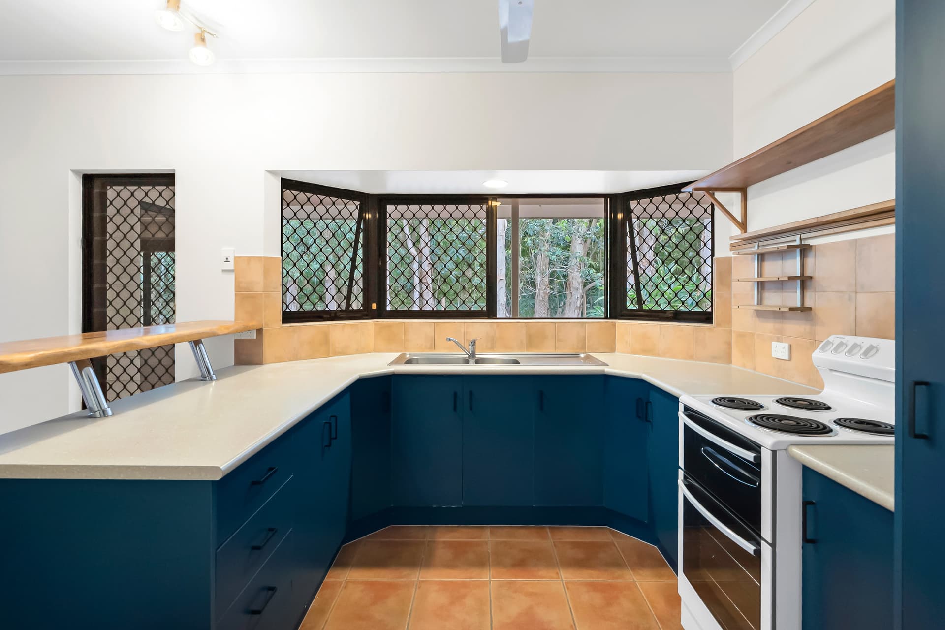 28 Cabarita Street, Kewarra Beach, photo 7