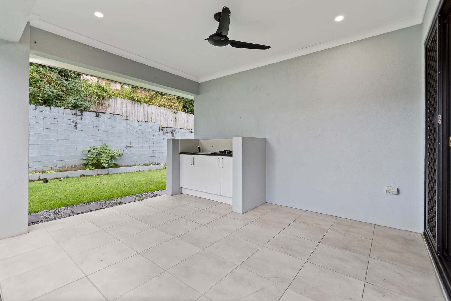 15 Enclave Bend, Earlville, photo 2